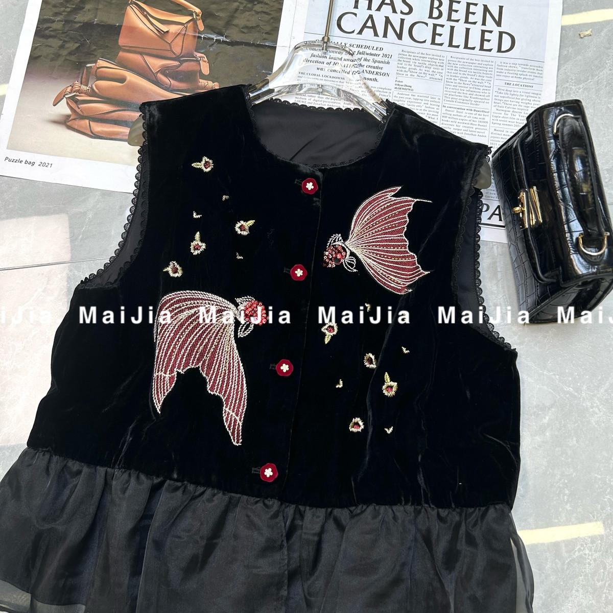 七七小众设计6年早春祥瑞喜鲤重工刺绣天丝拼接丝绒马甲YS1-J452,女装/女士精品,马夹,淘宝优惠券,粉丝福利购,淘宝优惠卷