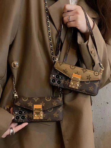 适用苹果15promax手机壳新款iPhone14斜挎可背带链条挂绳13保护套12高级感小众老花11卡包轻奢仿皮复古全包女