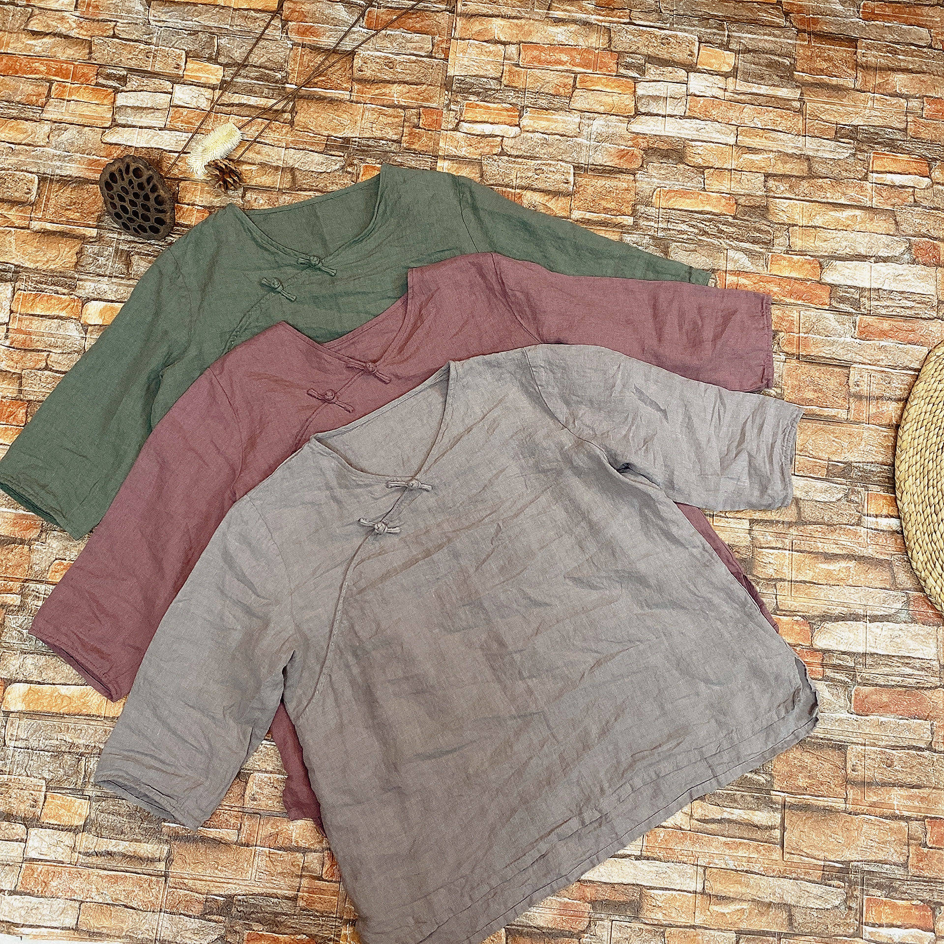 原创定制亚麻圆领中袖纯色纽扣乔安小衫(衣长前60后62 胸围114)