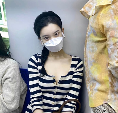 孙智慧韩国定制＂纯爱至上＂清纯甜美日常U领黑白条纹连衣裙