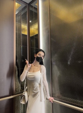 孙智慧韩国定制 自带胸垫“极简女画家风”吊带修身无袖连衣裙