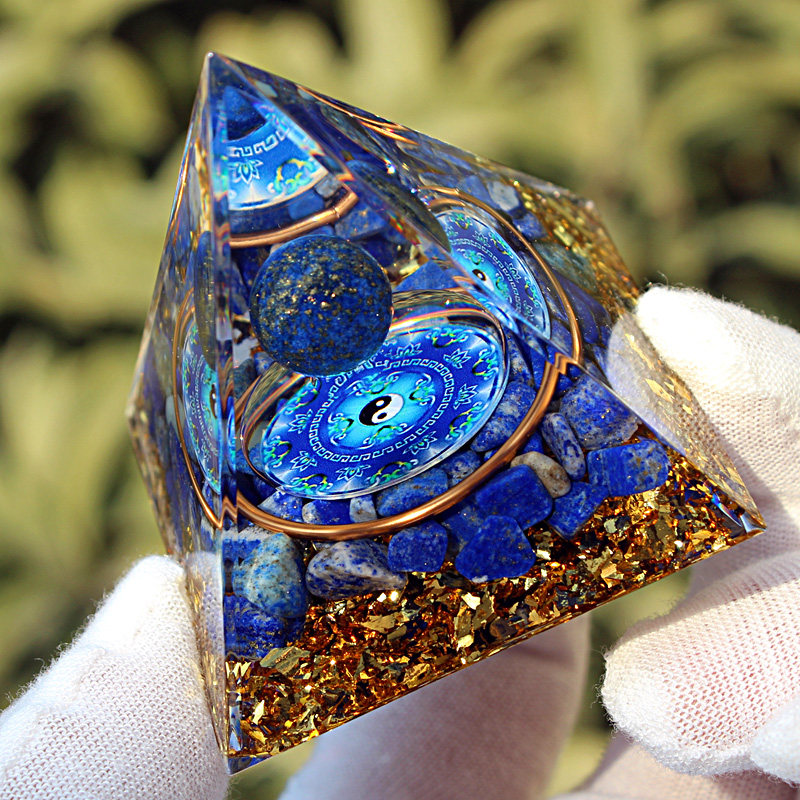 全方位守护水晶金字塔青金碎石球家居树脂滴胶工艺品办公桌面摆件