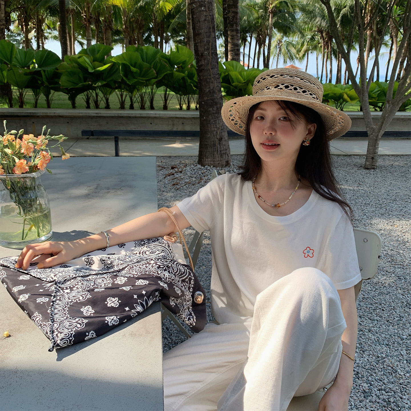 一三良品小个子 老钱风白色刺绣花朵天丝针织衫短袖T恤上衣女夏