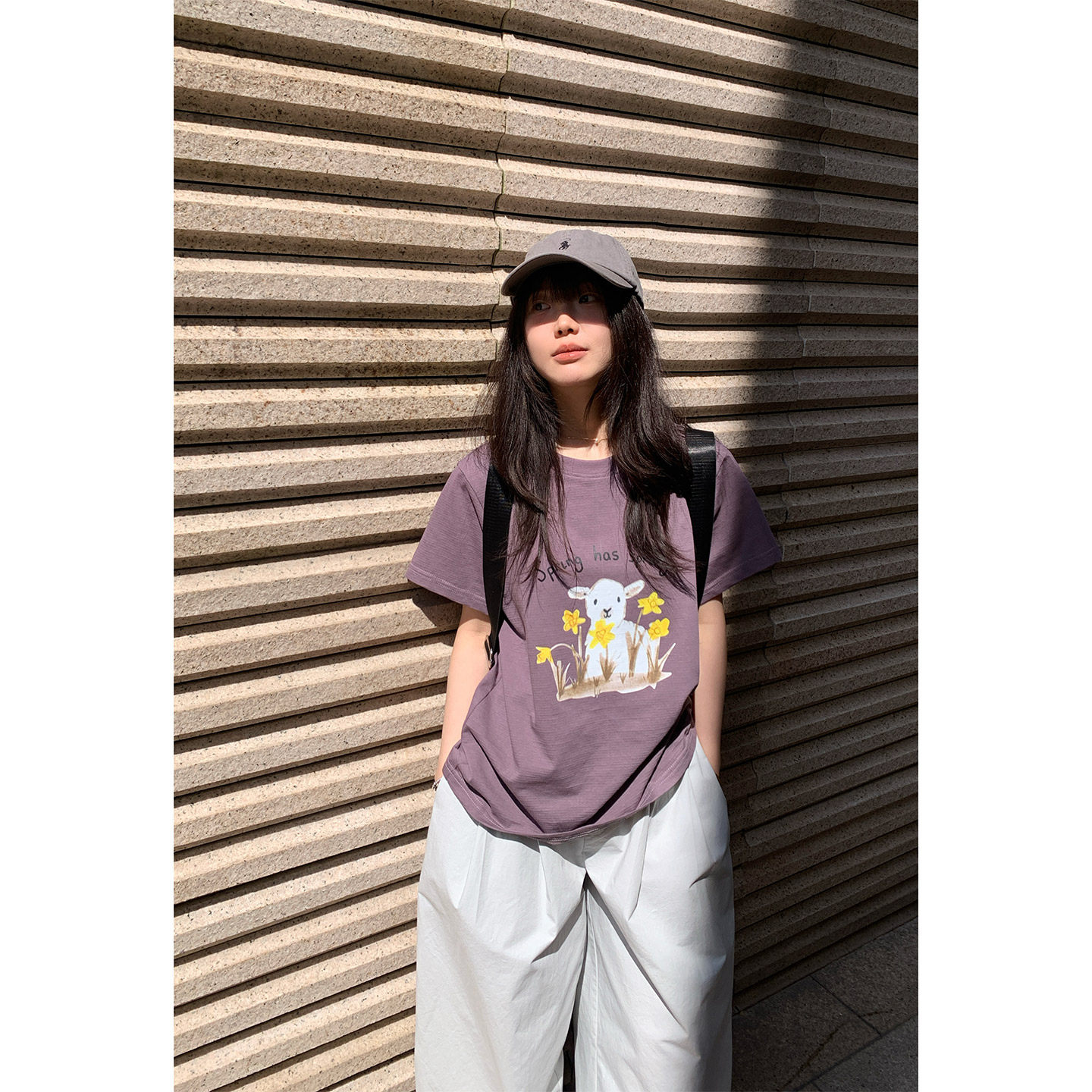 一三良品小个子 可爱羊咩咩 宽松紫色卡通印花短袖圆领T恤上衣女