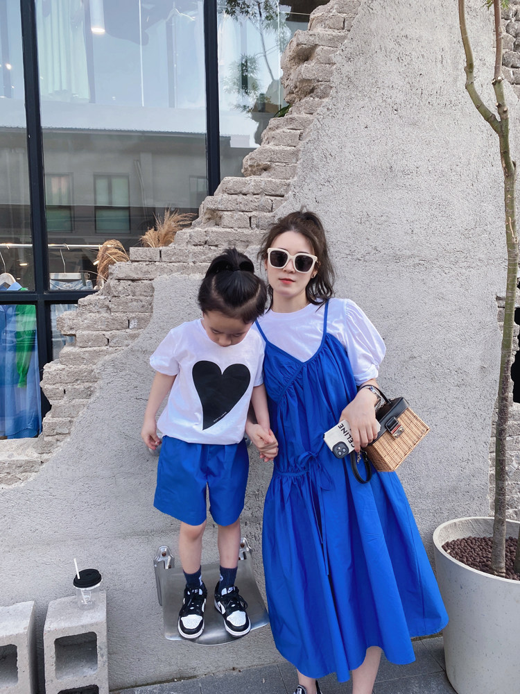 3인 가족 부모자식 한국판 클라인 블루 불규칙 서스펜더 투피스 드레스 모녀 순면 슈트