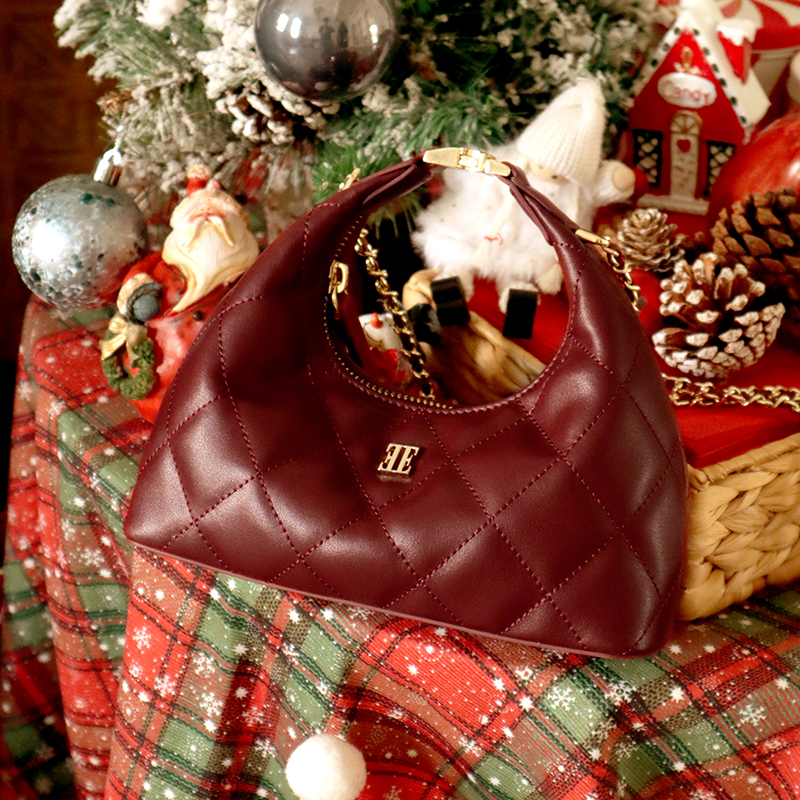 ELLE女包菱格纹hobo小手机月牙包