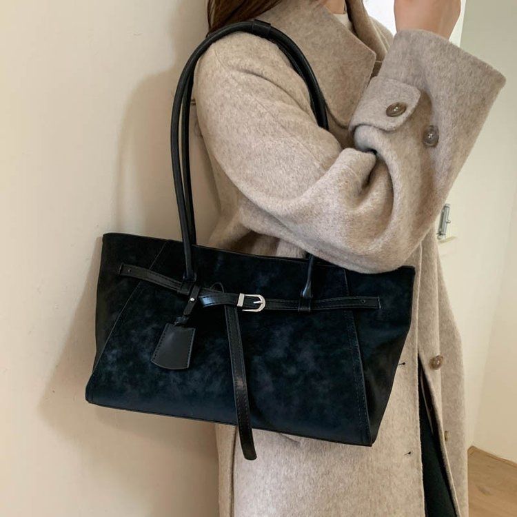 高级感大容量包包女2025新款超火斜挎背包小众轻奢通勤托特包