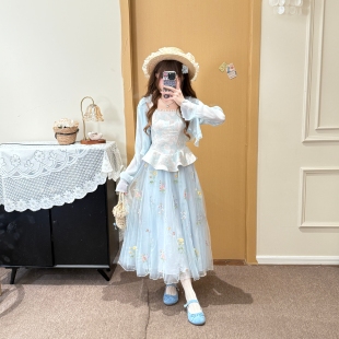 织物猪 浅春系拼接网纱背心连衣裙女蓝色荷叶边短裙子 油画软纱