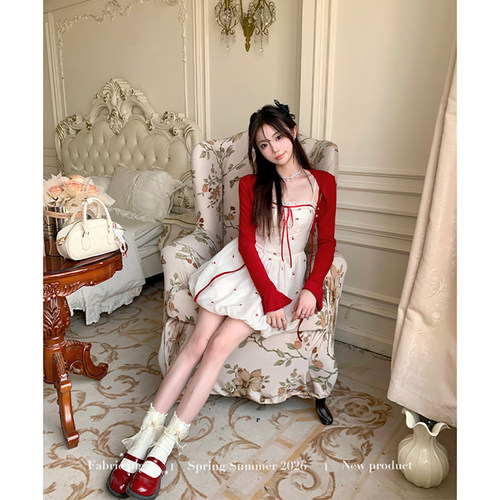 甜欲风红色碎花吊带裙女早春