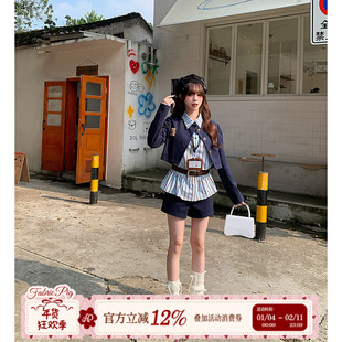 织物猪 东城高校 学院风藏青色休闲套装女春季条纹衬衫短裤三件套