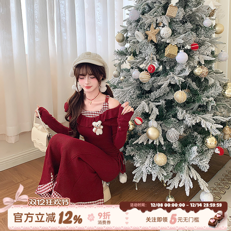 织物猪 圣诞初雪 甜欲风红色连衣裙女冬季新年穿搭露肩针织短裙子