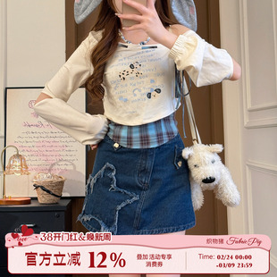 织物猪 趣味斑点狗 甜美风斜领露肩上衣女秋短款罩衫印花长袖T恤