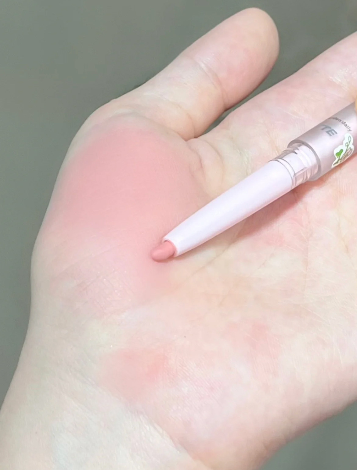 无辜水汪汪大眼睛 甜妹天菜双头卧蚕!花洛莉亚双头卧蚕笔 正品