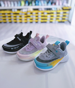 迪呢呢2025春夏季新款飞织透气网面男女童运动跑步鞋训练鞋