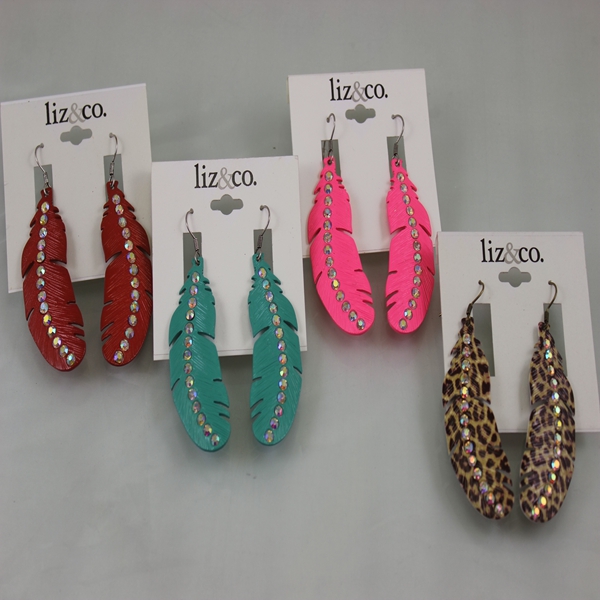 暗黑哥特小众亚比配饰羽毛耳环