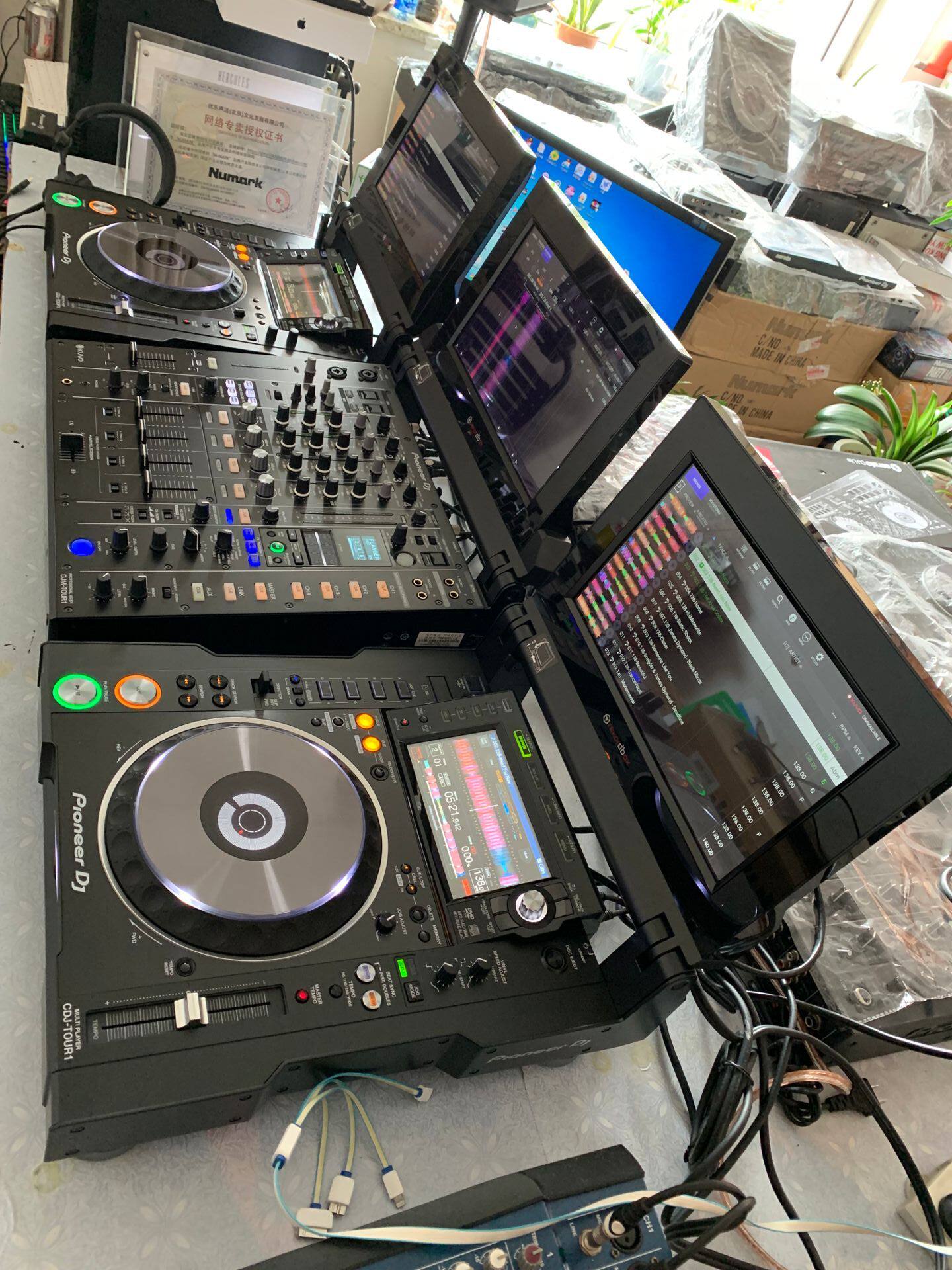 长春市内出租二手设备先锋cdj-tour1打碟机一对 djm-tour1混音台