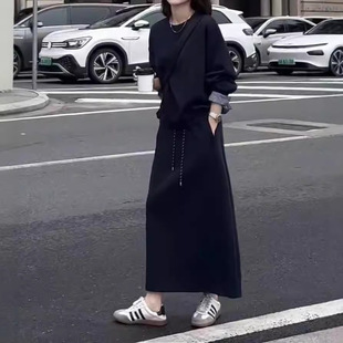 bell新款 英国portney 慵懒风圆领卫衣高腰显瘦半身裙两件套女