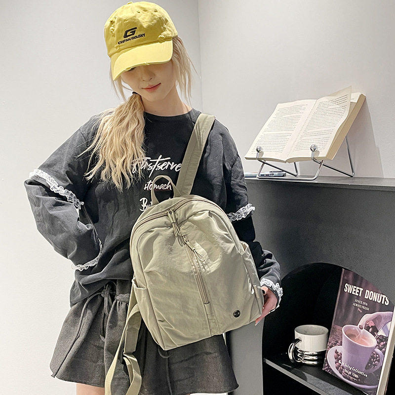 日本户外中大学生双肩包大容量书包2026年新款背包时尚日常原宿包