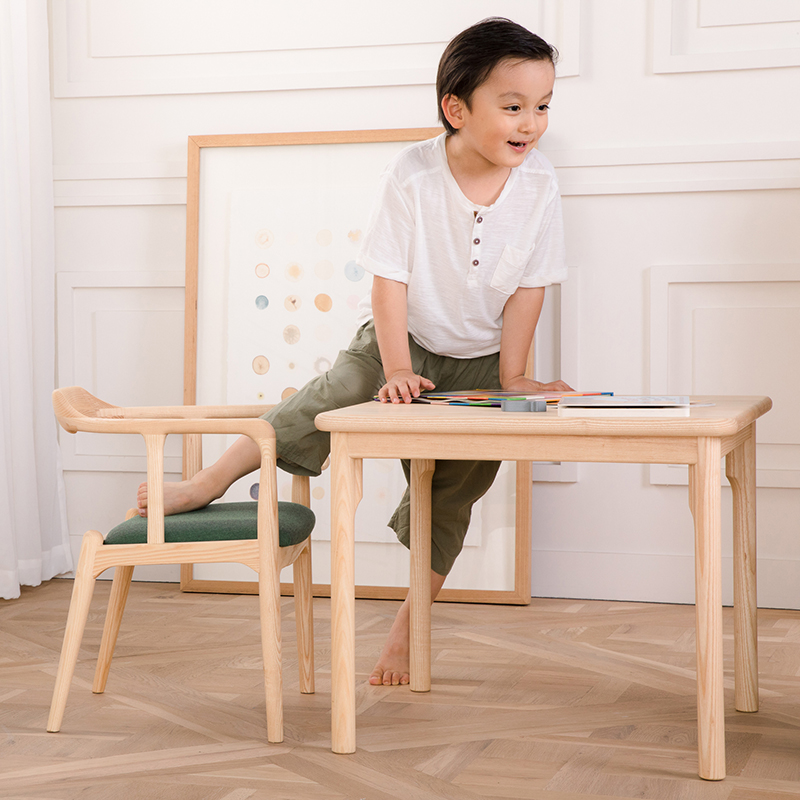 四柱儿童版桌子梵几木质