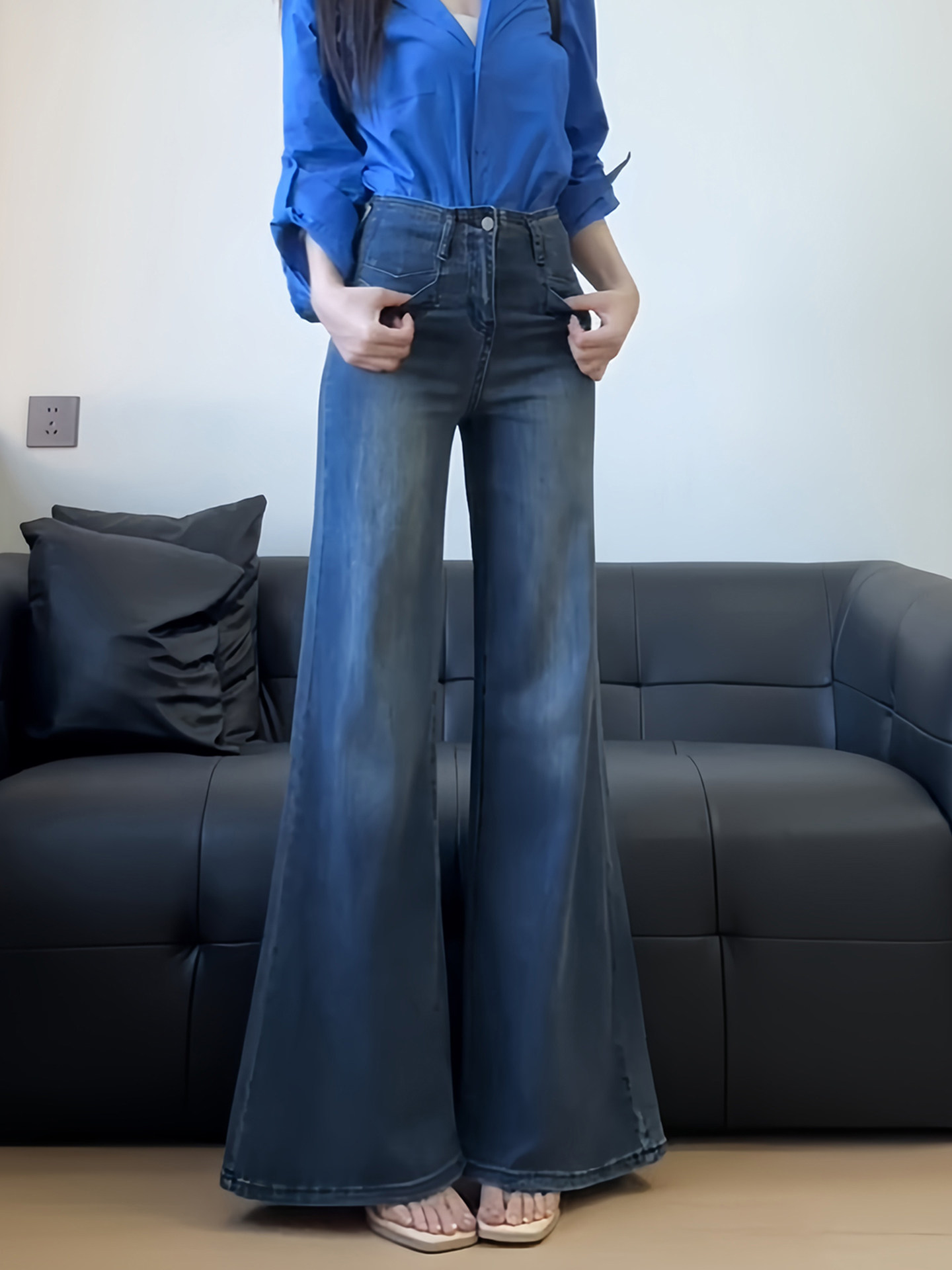 Vintage High-Waisted Flared Jeans for Women, Plus Size, Slimming, Non-Tight on the Legs, Wide-Leg Bell-Bottom Pants for Pear-Shaped Body Types