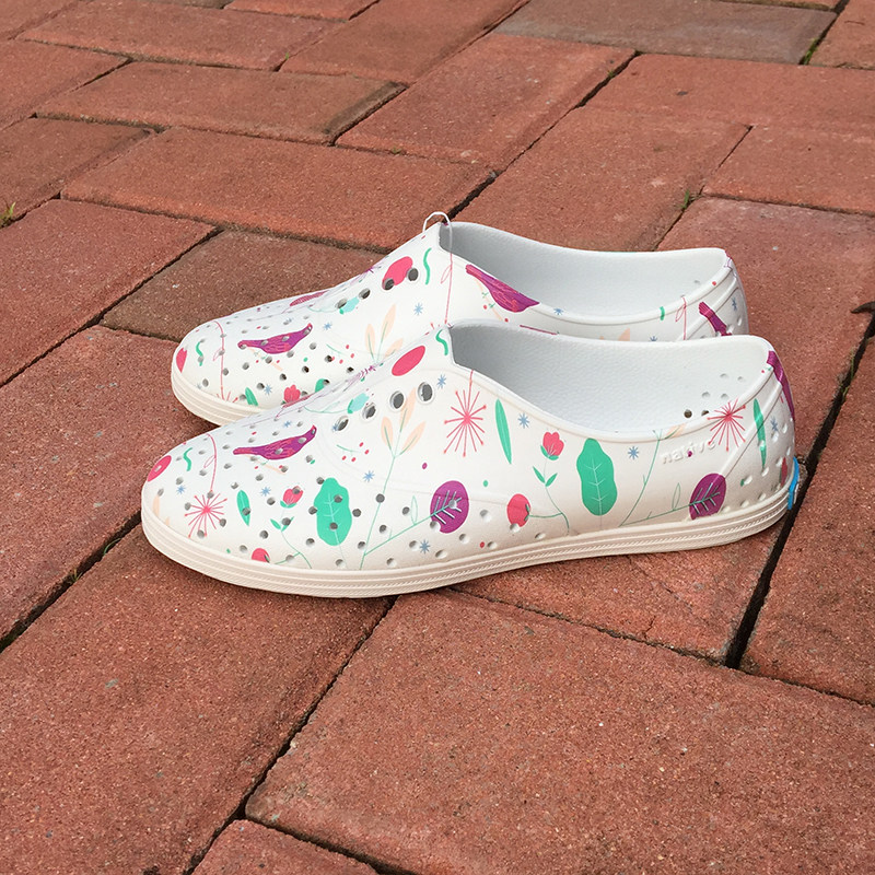 新款女鞋native jericho洞洞鞋夏新款修长透气凉鞋潮流防滑沙滩鞋在类目 女鞋, 凉鞋, 洞洞鞋中 - 来自Buy2taobao.com提供专业的淘宝代购服务