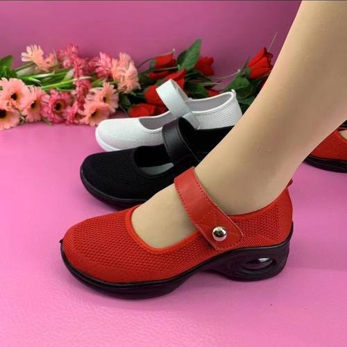 新款跑步气垫网面软底舞蹈鞋