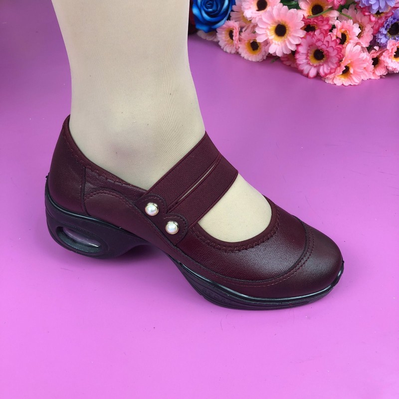 春秋新款女士软底中老年广场舞鞋