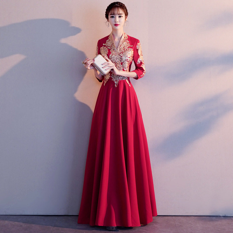 出租敬酒服显瘦主持人优雅订婚