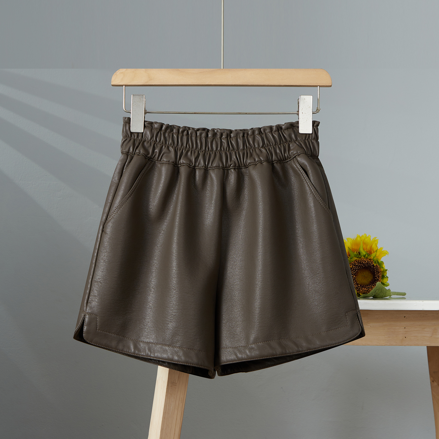 加绒皮短裤女2025新款加厚高级