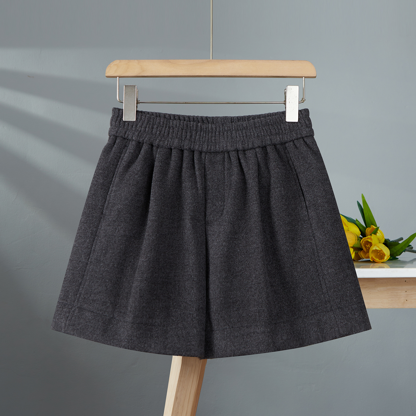 短裤女外穿冬毛呢2025年新款松紧