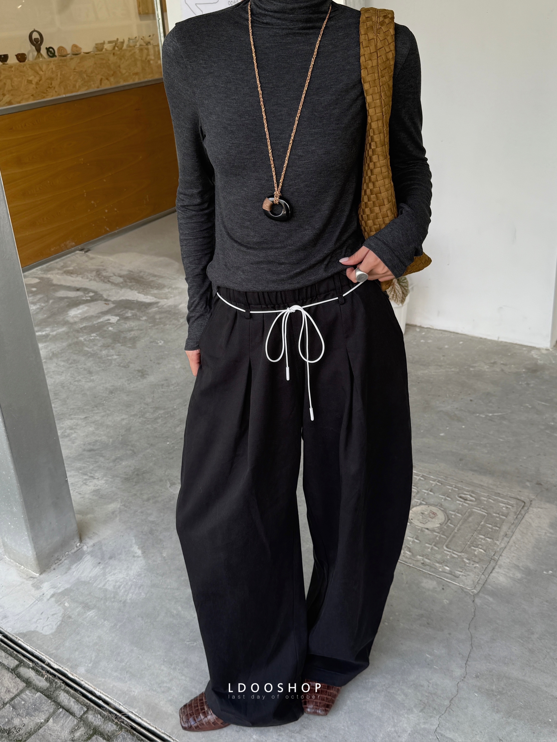 莱赛尔天丝弯刀弧形裤百搭小黑裤