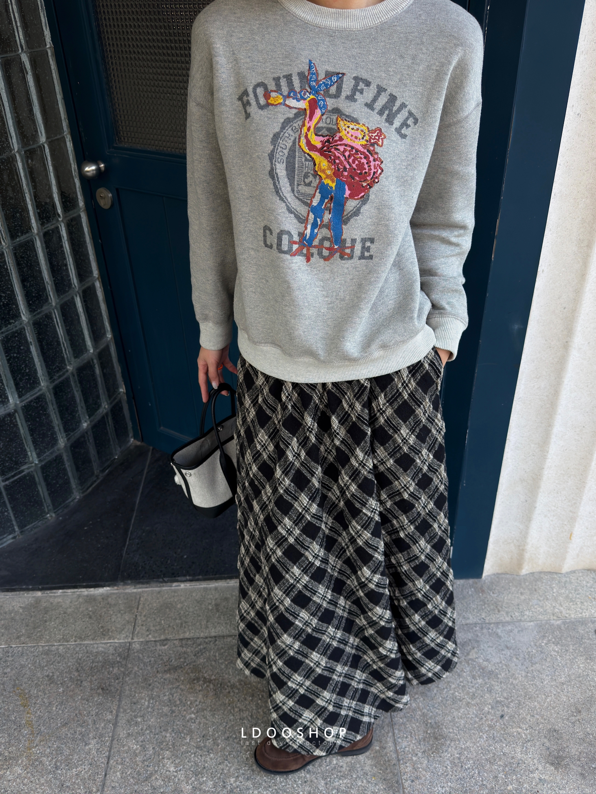 火烈鸟印花宽松圆领针织棉卫衣