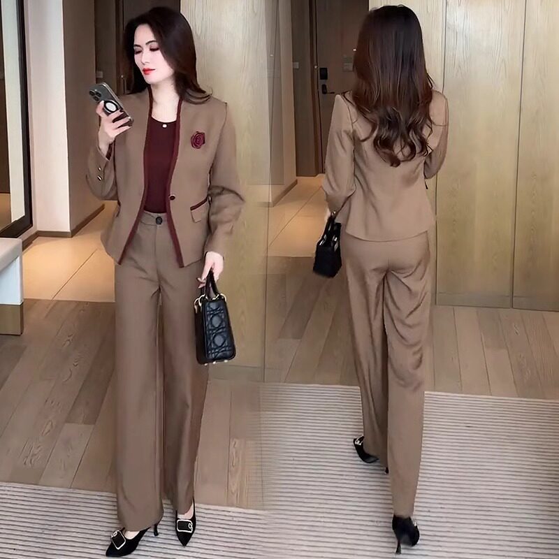 时尚套装女2026超火春装一整套显瘦职业西装外套背心阔腿裤三件套