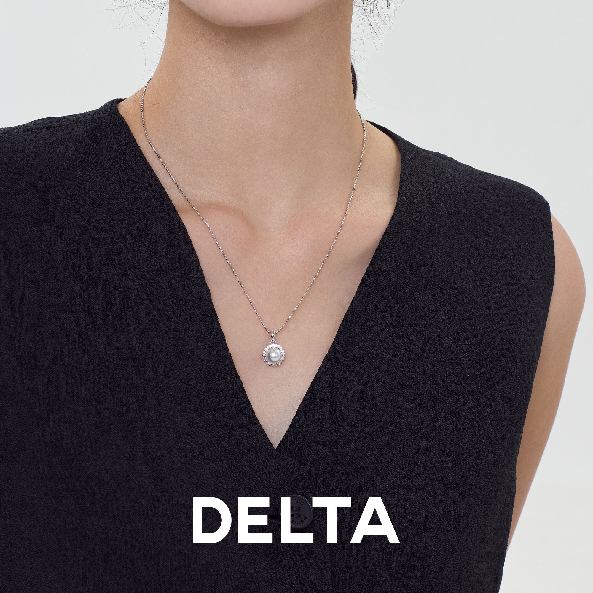 珍珠吊坠项链女款2025新款锆石925纯银高级感轻奢小众颈链锁骨链