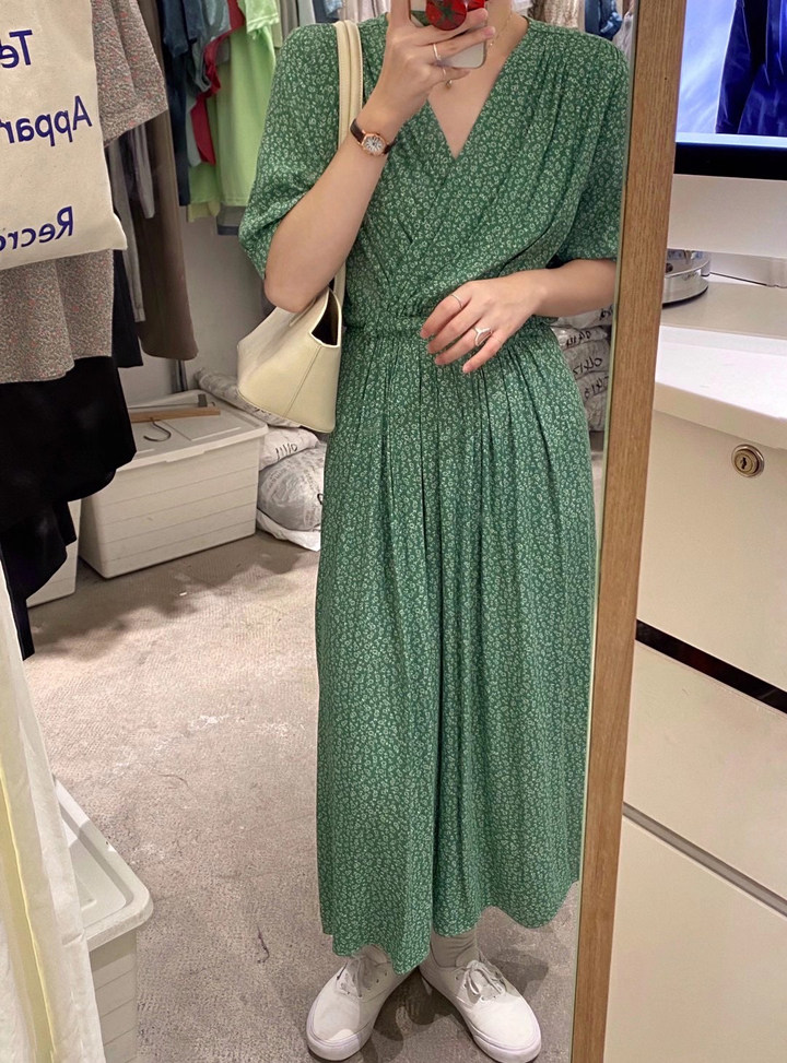 绿色碎花棉麻长裙连衣裙女夏仙气法式复古v领五分袖印花a字连身裙