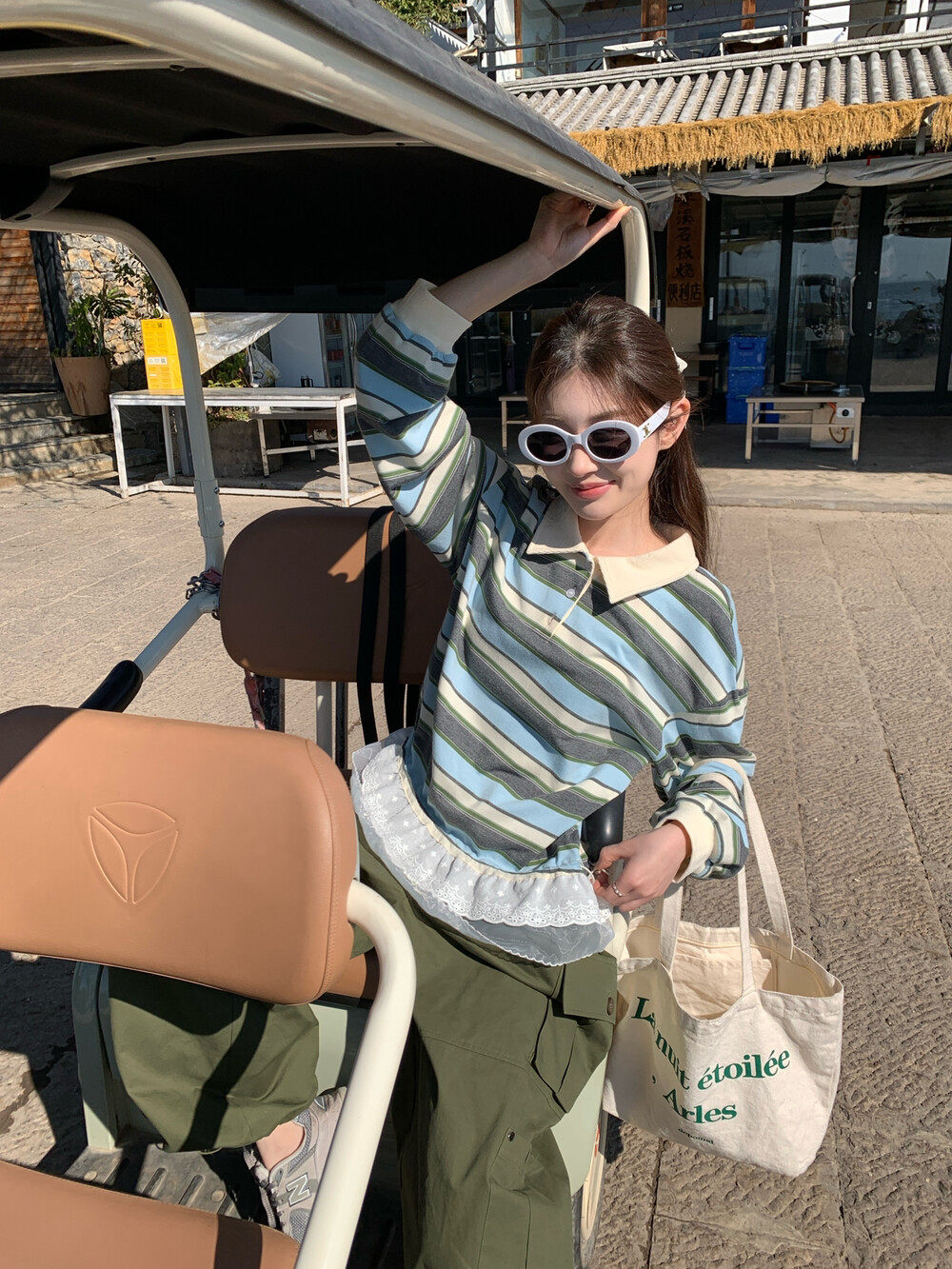 春上新！OMELET蛋卷韩系复古百搭下摆拼蕾丝纱条纹POLO领卫衣