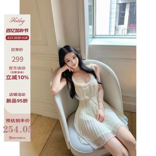 Hotdog热狗很辣 绑带 天鹅湖畔 甜美温柔气质蕾丝边百褶连衣裙