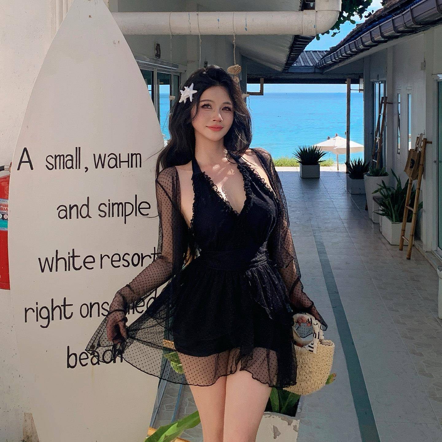 大尺码胖法式赫本风黑色V领长袖连身泳衣女网纱收腰显瘦气质0817r