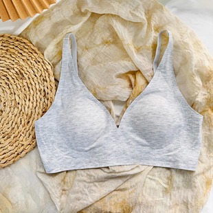 轻薄贝壳杯无痕内衣女士小胸聚拢深v无钢圈收副乳防下垂美背文胸