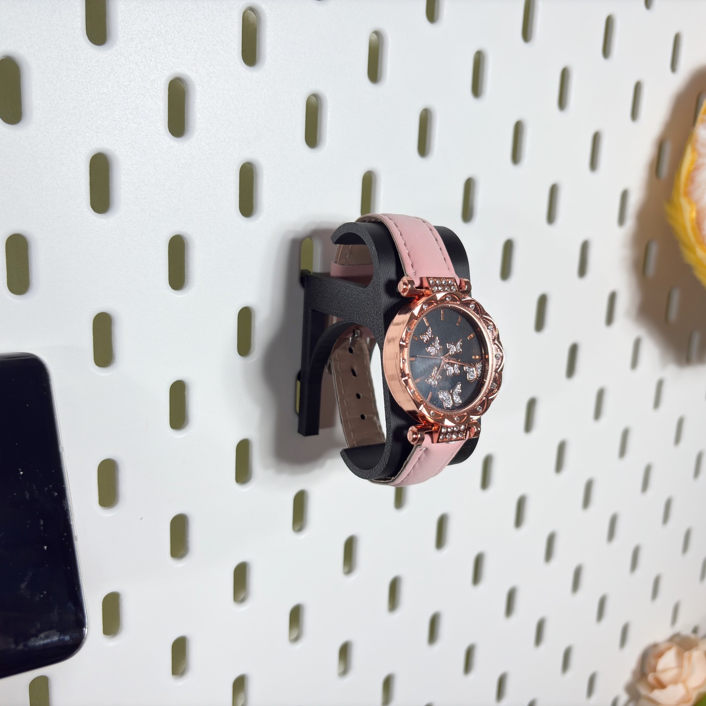 洞洞板智能手表收纳架