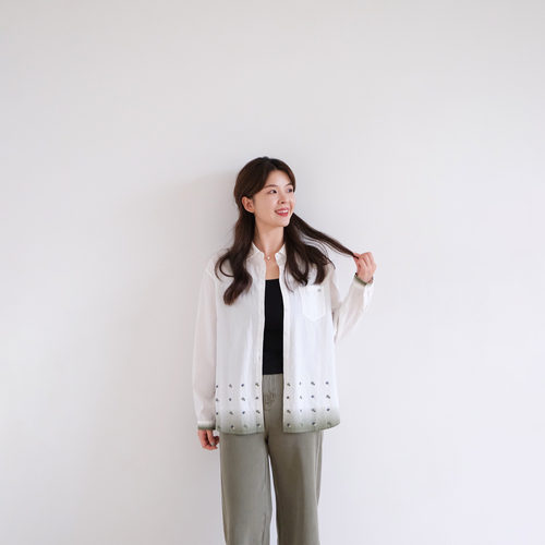 REST HEART 2026秋季新品 小翻领渐变印花文艺衬衫