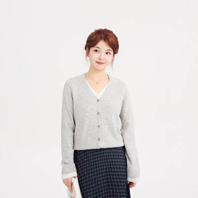 REST HEART 2025秋冬新品 V领樱花绒撞色假两件开衫