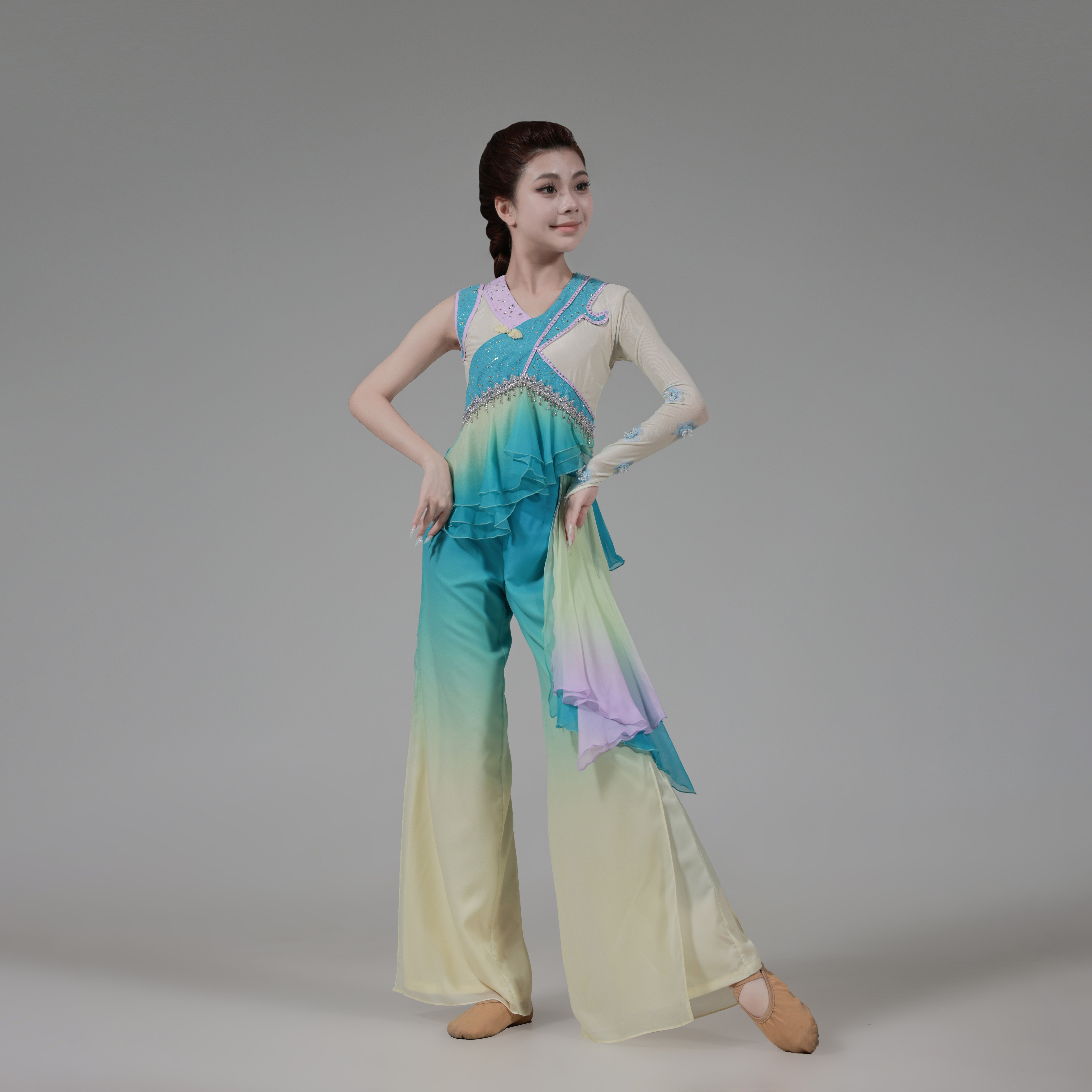 山东胶州女生定制扇子舞舞蹈表演套装练功排练舞台演出考试剧目服