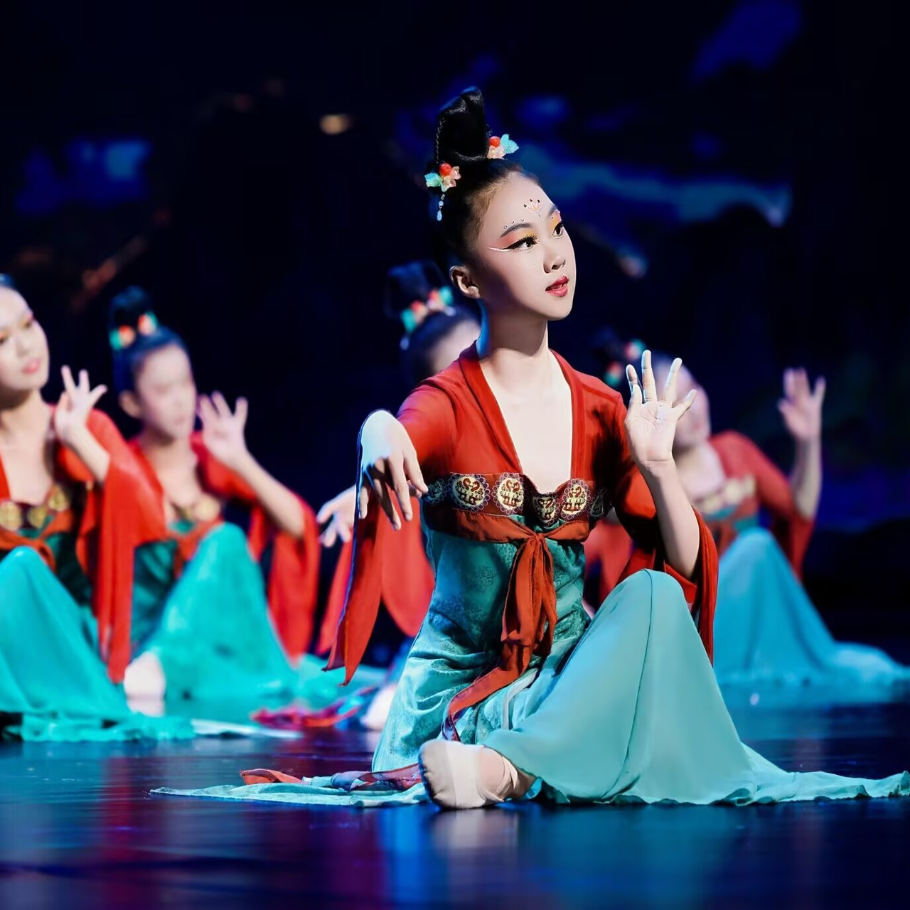 儿童古典舞蹈服飘逸女汉唐齐胸裙