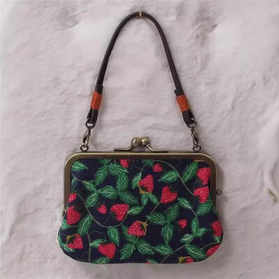 日本AYANOKOJI京都手工制复古帆布手提口金包钱包 草莓 北京现货