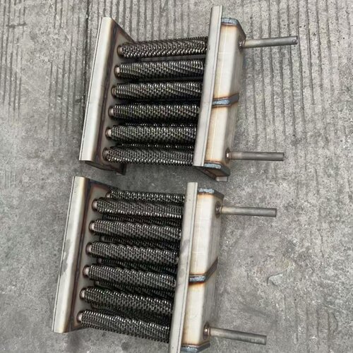 定制304不锈钢翅片管散热器DN20蒸汽换热器烘干房导热油无缝螺旋