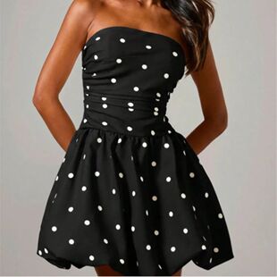 波点印花抹胸短款连衣裙Polkadot printed strapless short dress