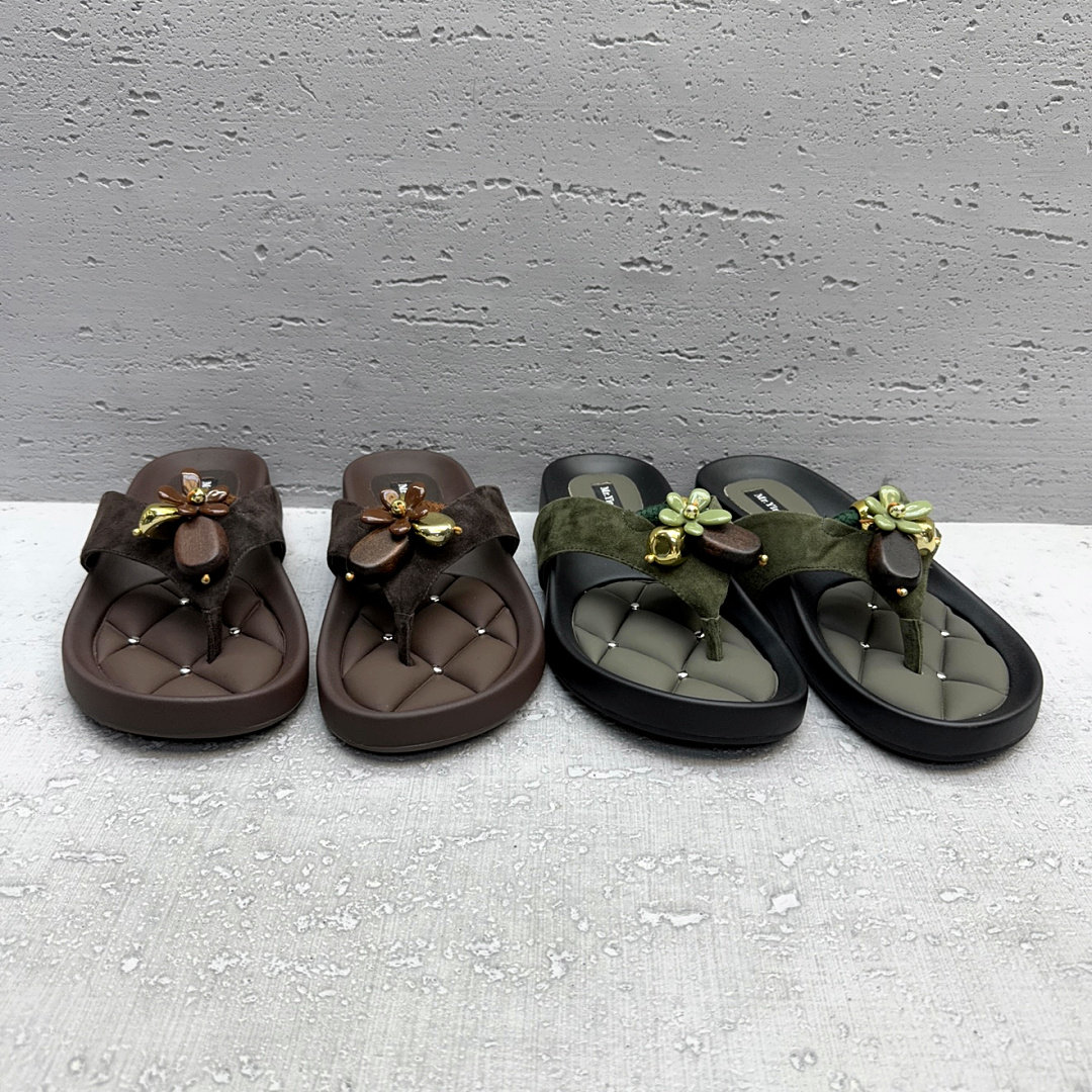 欧洲站欧货真皮休闲女人字拖女夏外穿时尚百搭花朵装饰防滑凉拖鞋
