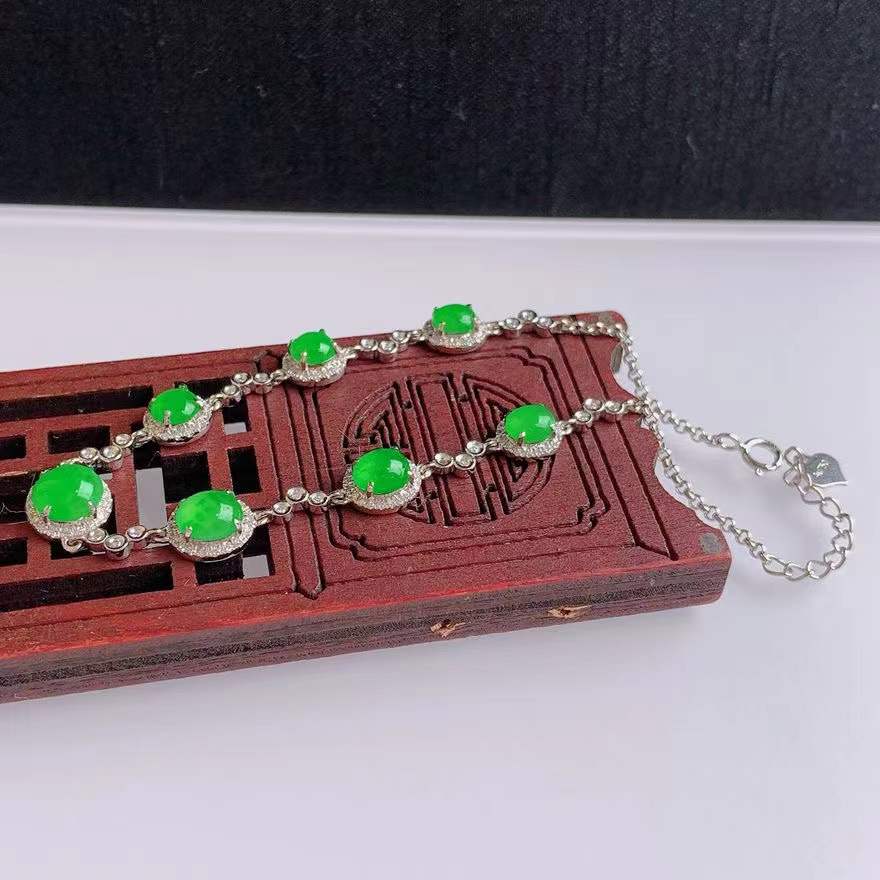 宋都翡翠镶嵌蛋面工厂直销手链