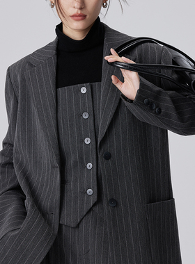BLANK LABEL 极简高级进口保温纱条纹西装外套+马甲+西装裤套装女